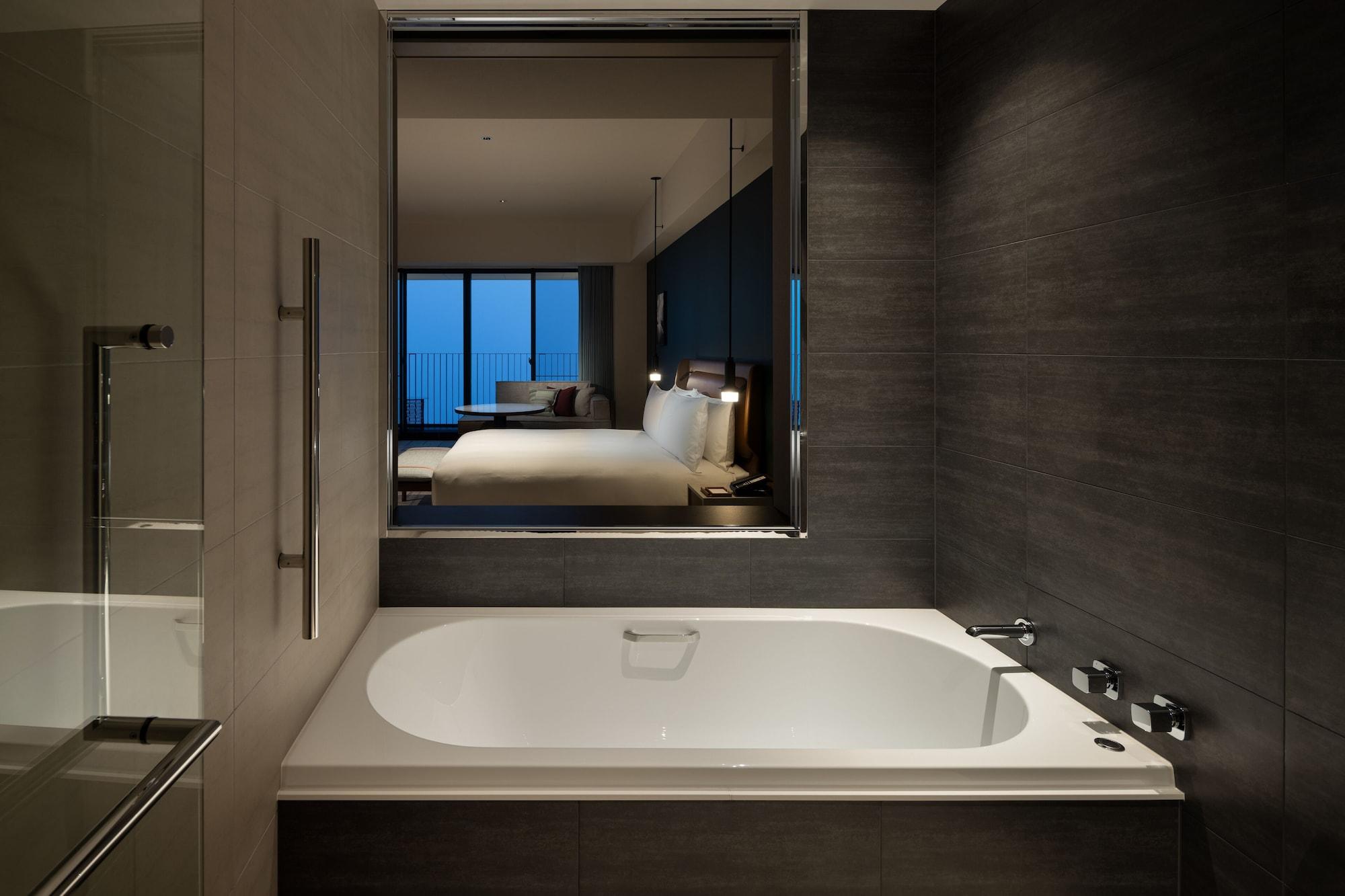 Grand Prix, Suite, Twin Beds, Construction View