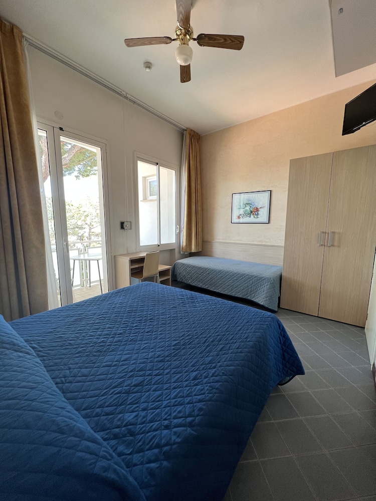 Hotel Villa Dei Fiori 20/56