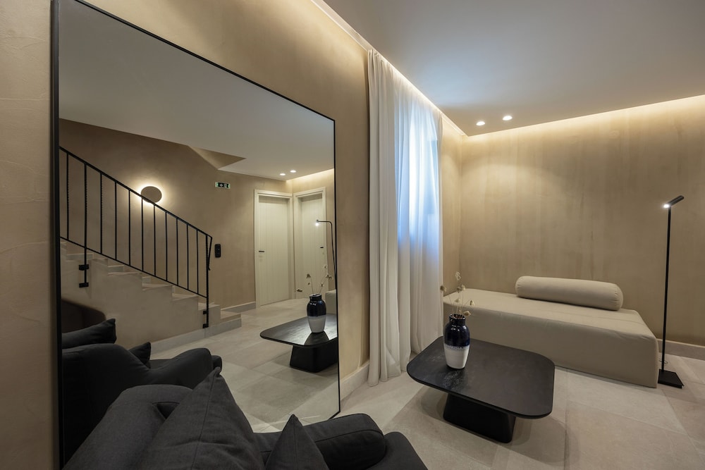 Melidron Luxury Hotel & Suites 23/50