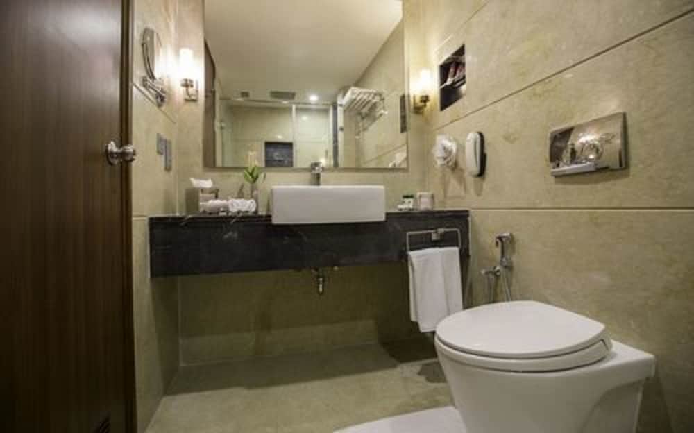 Room at The Residency Coimbatore, COIMBATORE