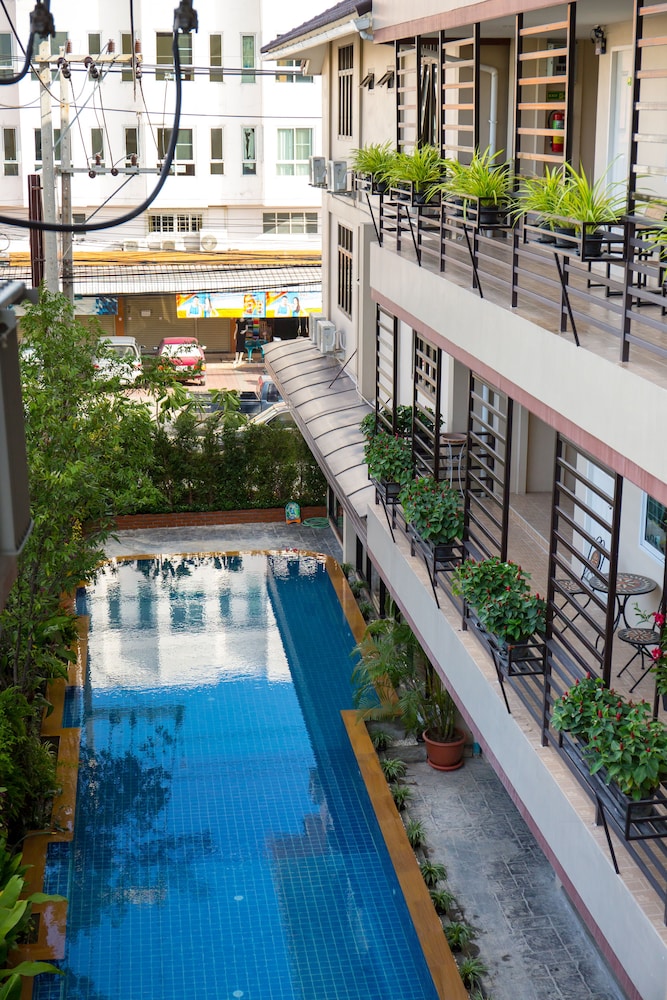Chiang Mai Waroros Boutique Hotel (ex Baan Tai Wang Chiangmai) 65/71