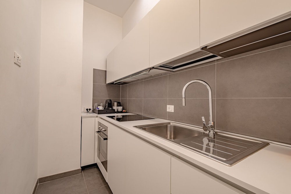 Oriana Homel Rome 25/50