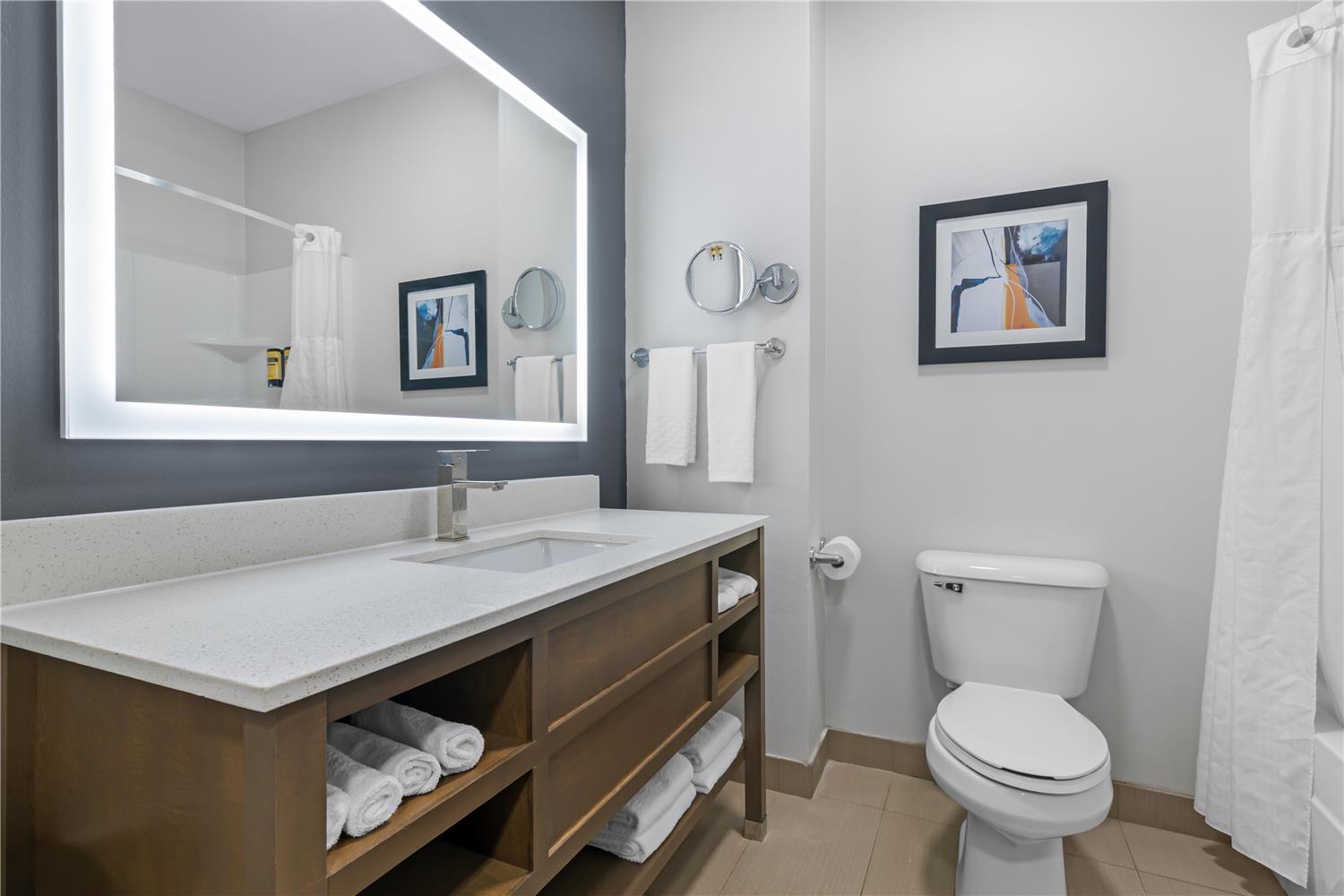 غرفة بسرير كينج، Best Western Plus Washington Hotel 3/3