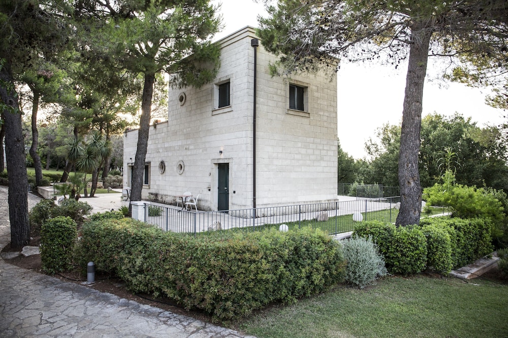 Tenuta Monacelle in MONOPOLI