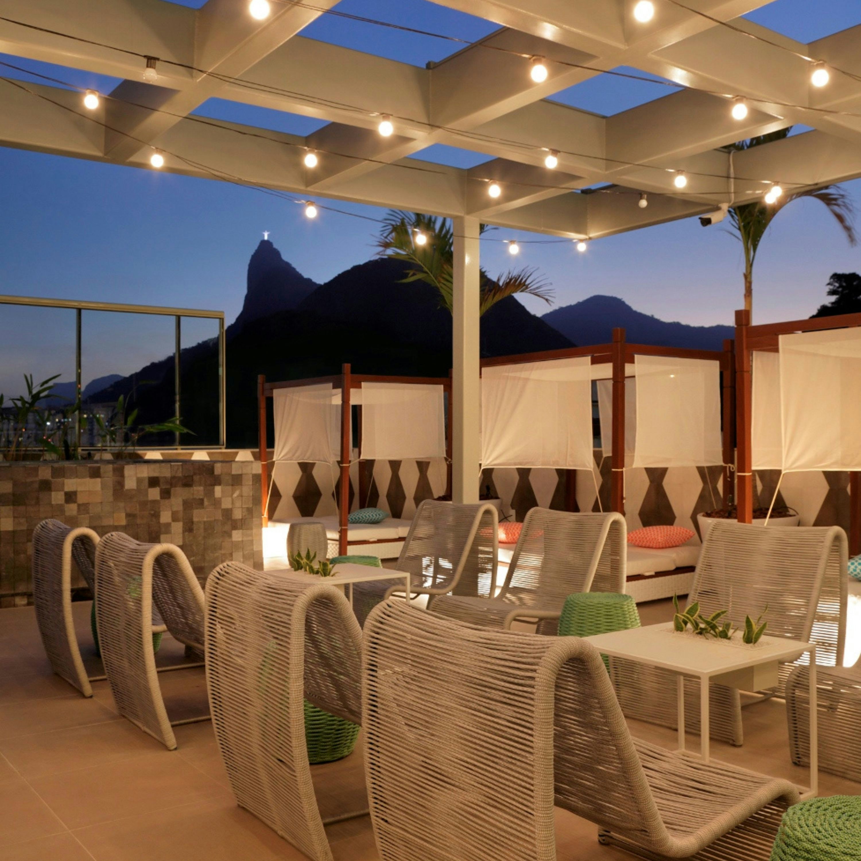 Yoo2 Rio de Janeiro, Tapestry Collection by Hilton 24/42