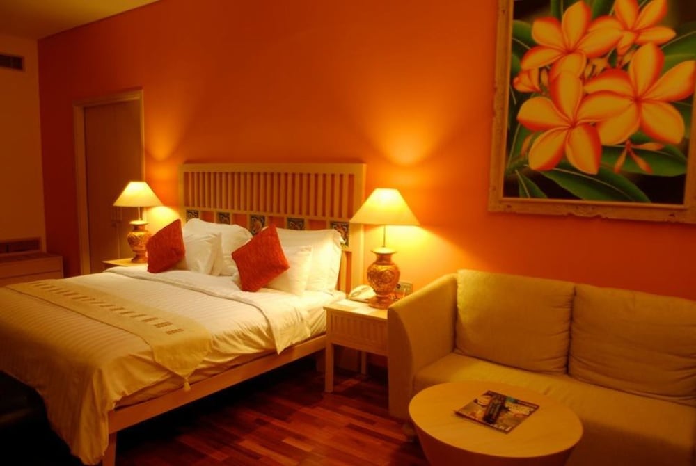 The Natsepa Resort Conference Center 16/44
