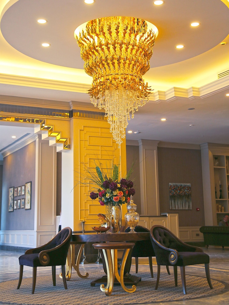 Morrian Hotel 38/50