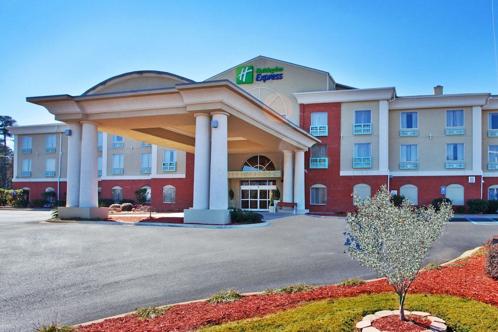 Holiday Inn Express Hotel Suites Thomasville 6/40