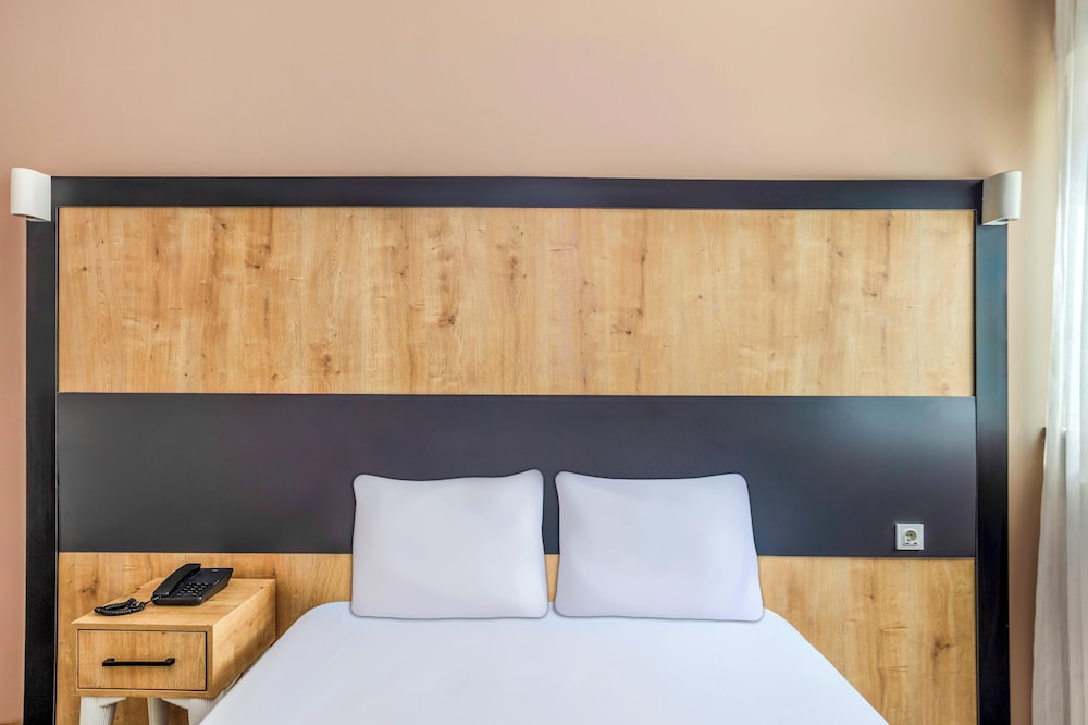 Skylon Airport Hotel 27/49