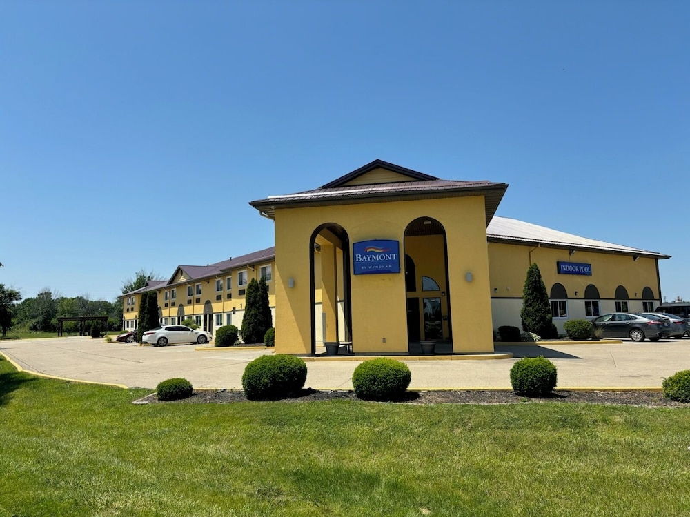 Baymont by Wyndham Danville IL 2/41