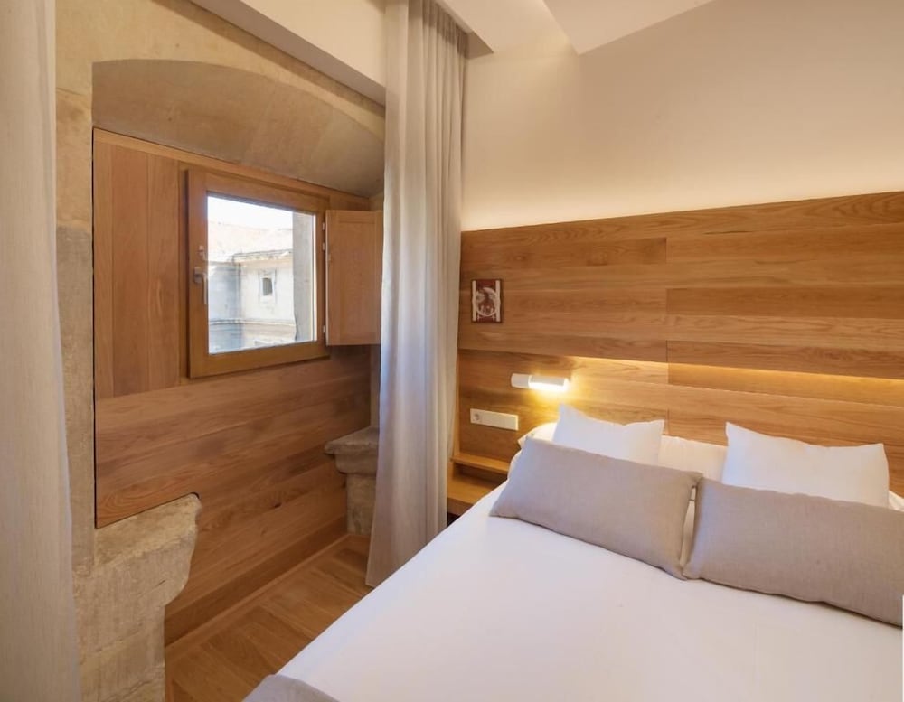 Real Colegiata San Isidoro Hotel 10/72