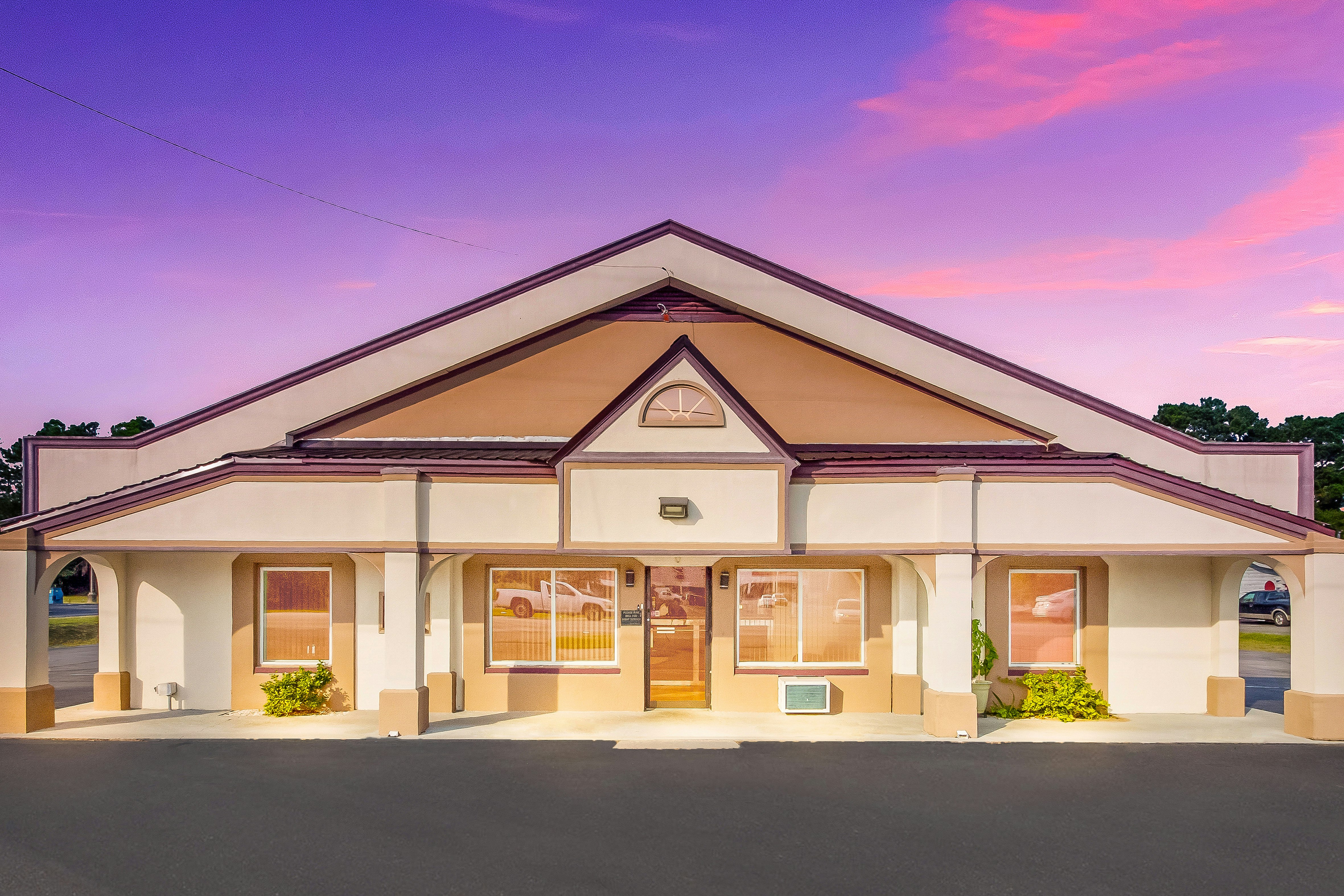Red Roof Inn Santee 6/49