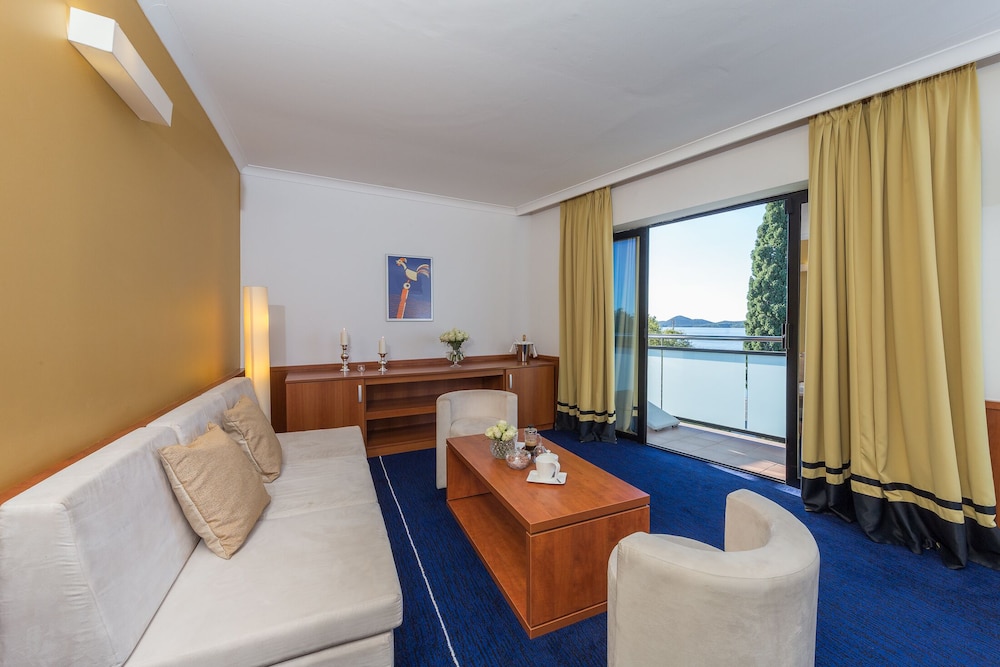 Ilirija Hotel 38/53