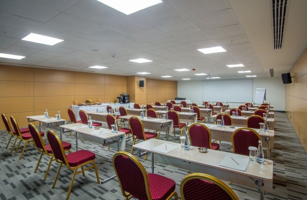 Tav Airport Hotels Izmir 39/46