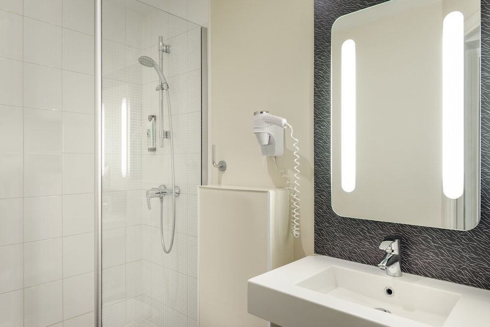 Ibis Geneve Centre Lac 9/53