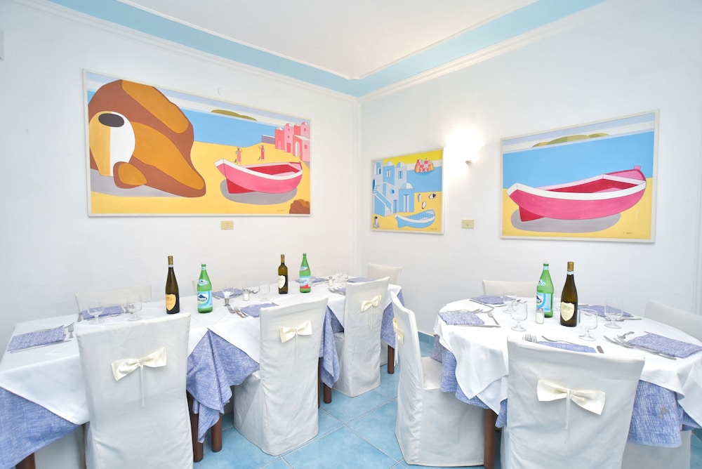 HOTEL VILLA TINA 42/56