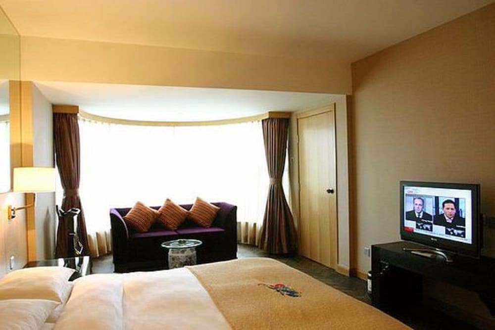 Beijing Continental Grand Hotel 15/47