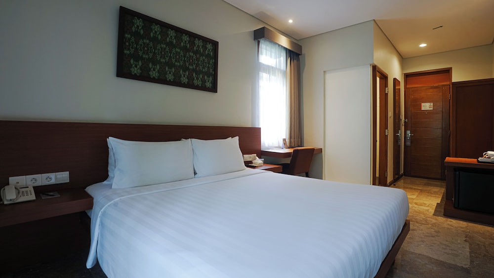 Superior, Queen Bed