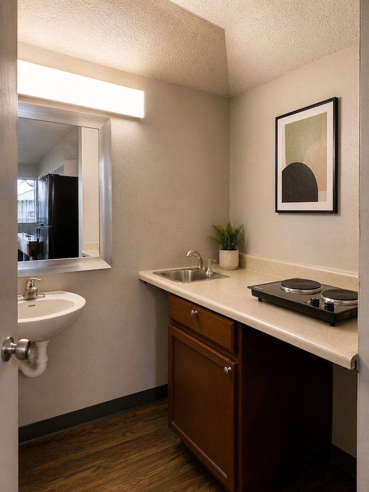 Hotel Cartersville, GA 48/50