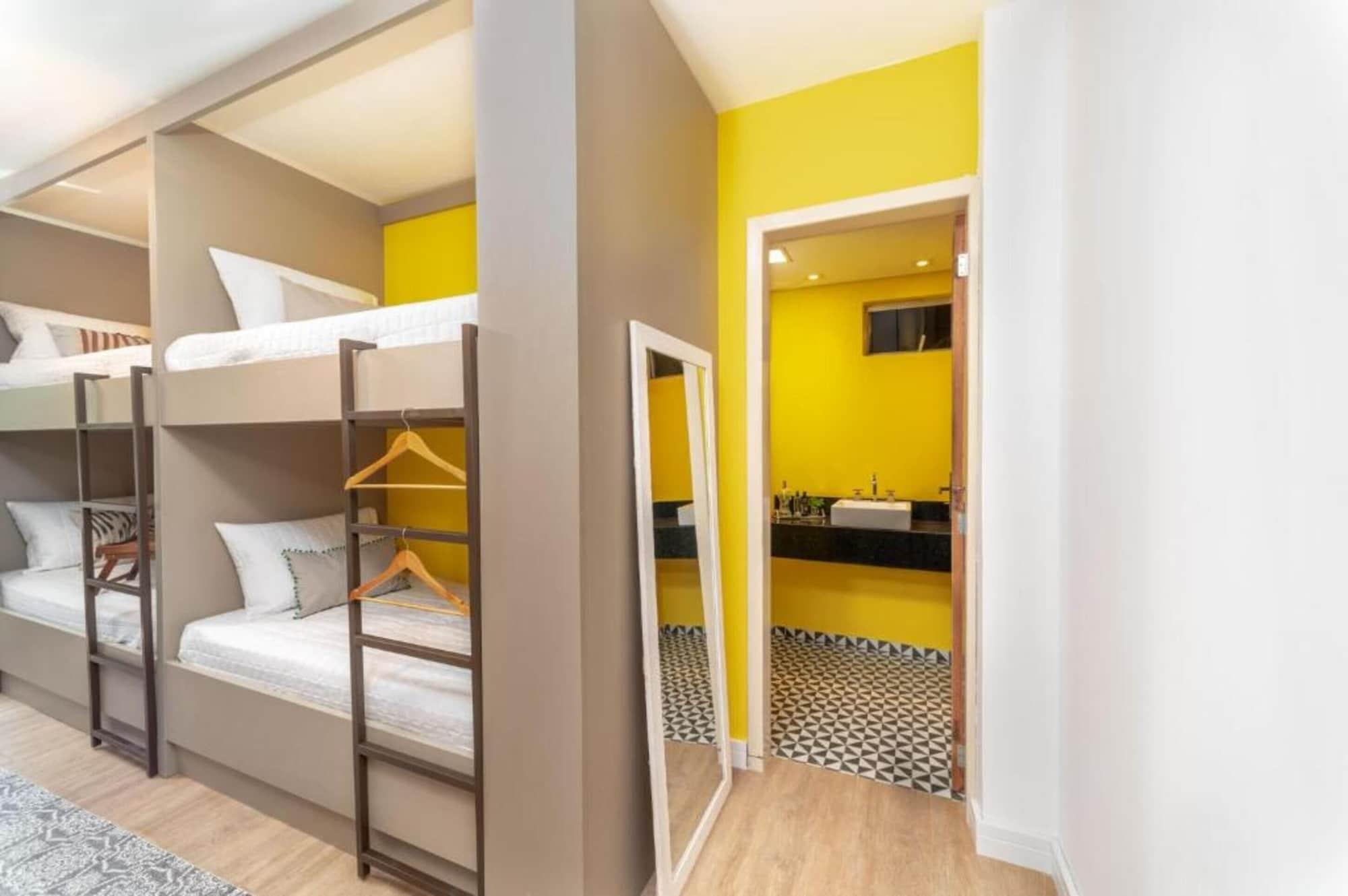 Family, Multiple Beds
