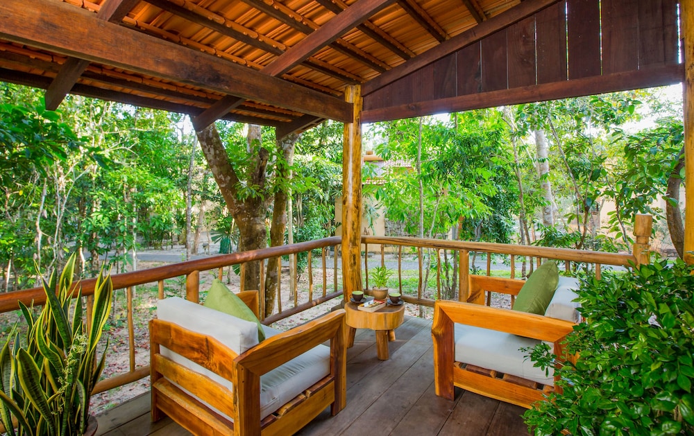 Green Bay Phu Quoc Resort & Spa 32/48