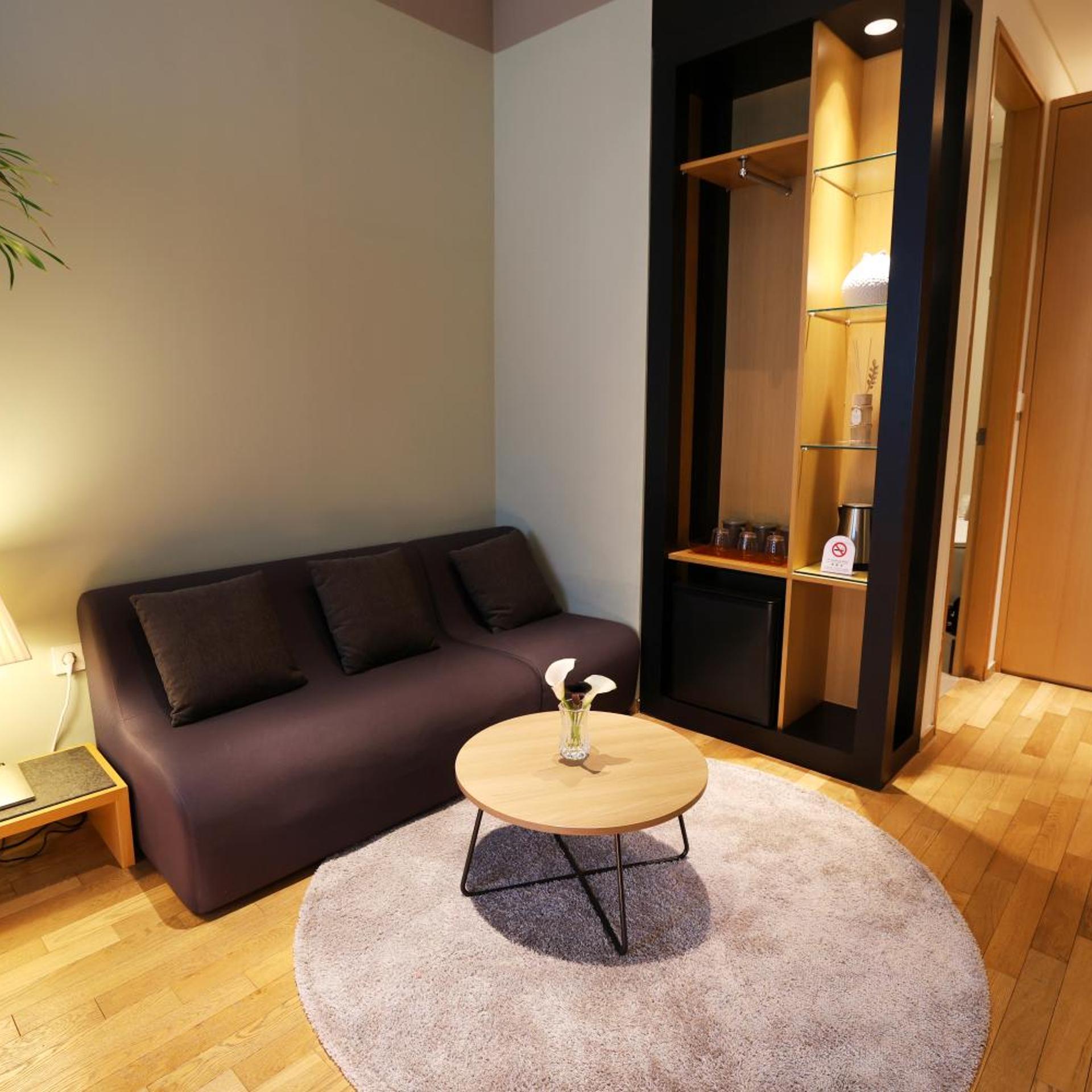 Seoul Hotel ShinShin Myeongong 36/51