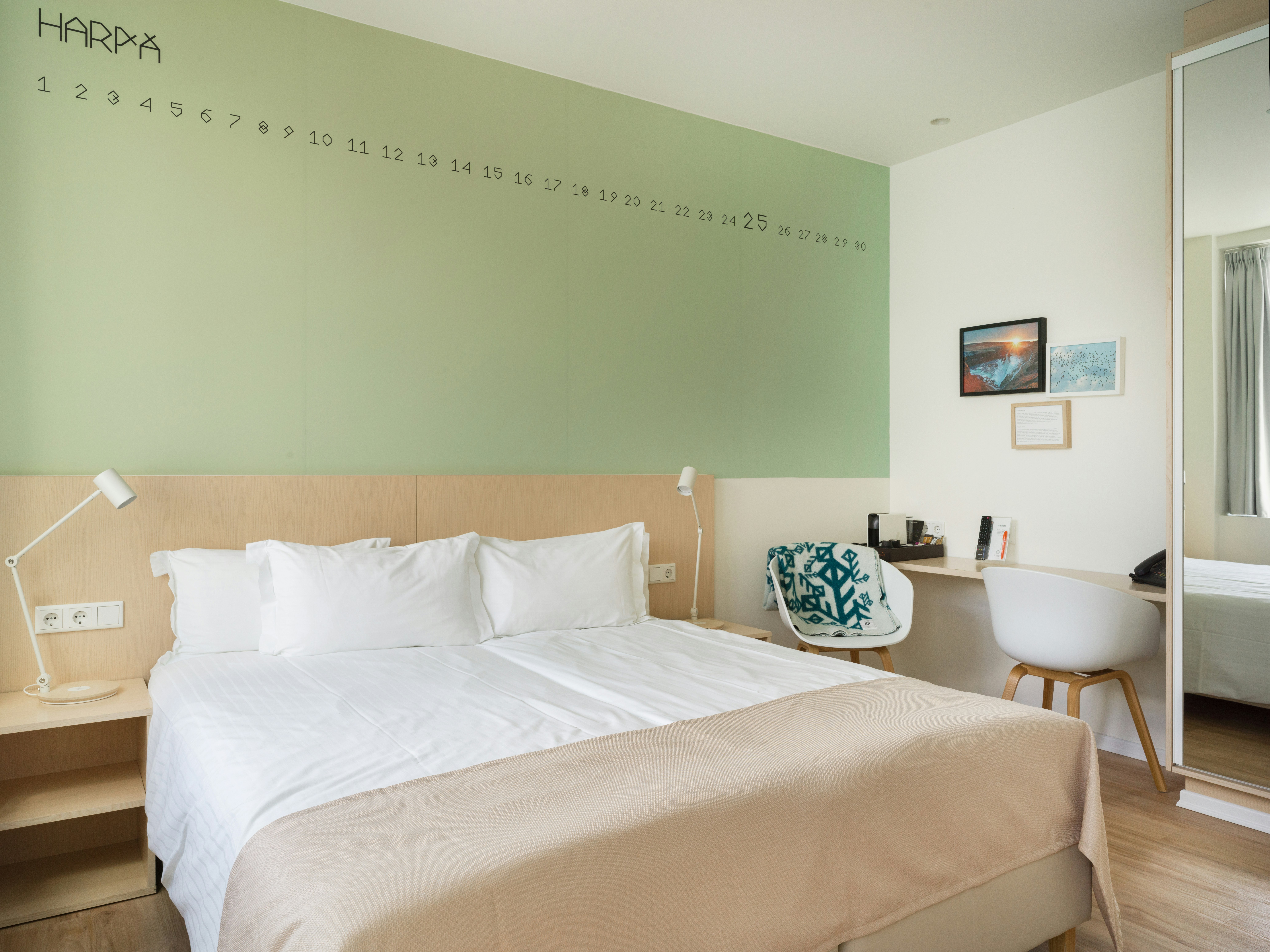 Plus, Standard, Double Bed