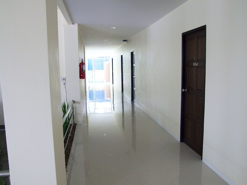 Rueanrimnam Hotel 18/47
