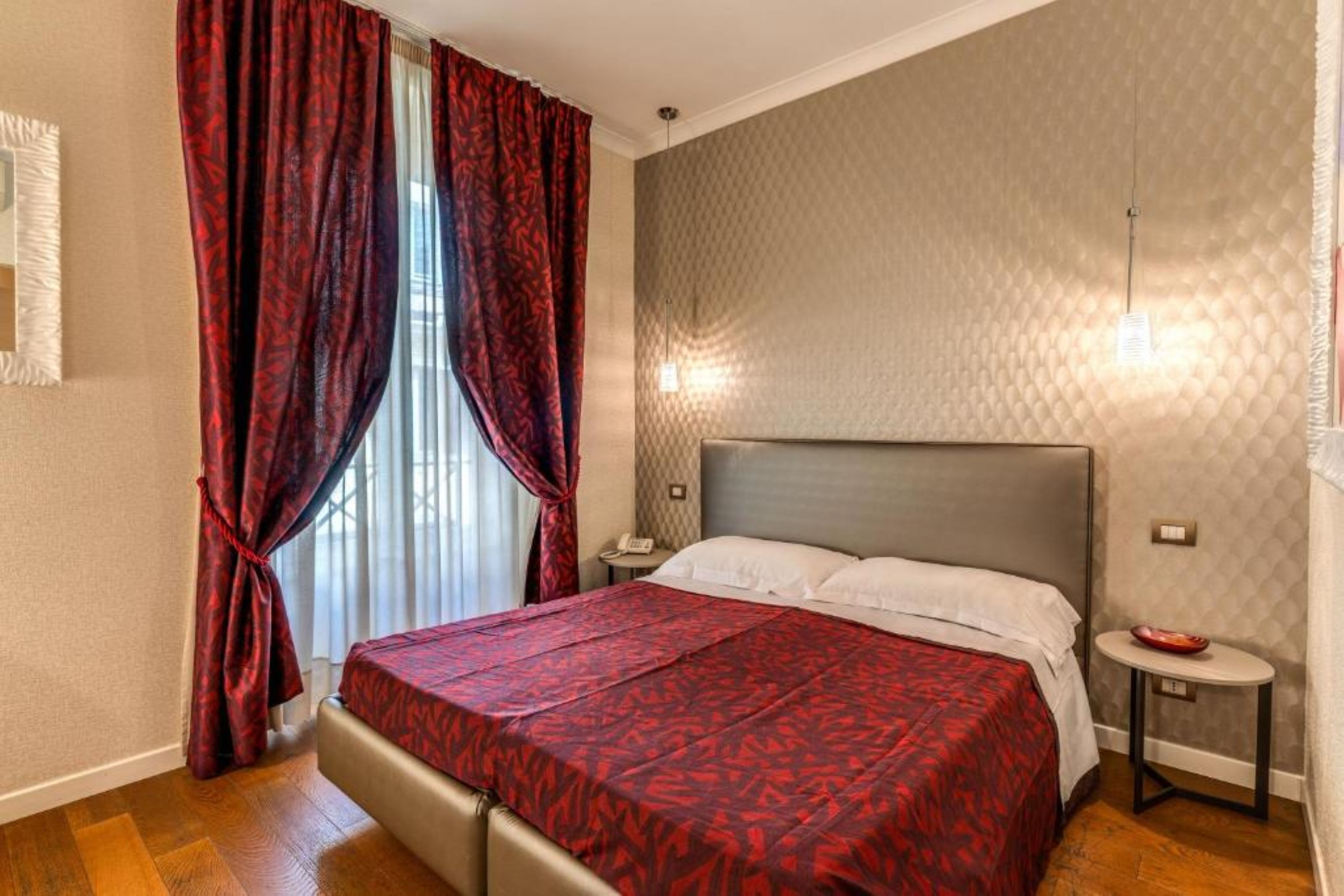 Standard, Twin Beds
