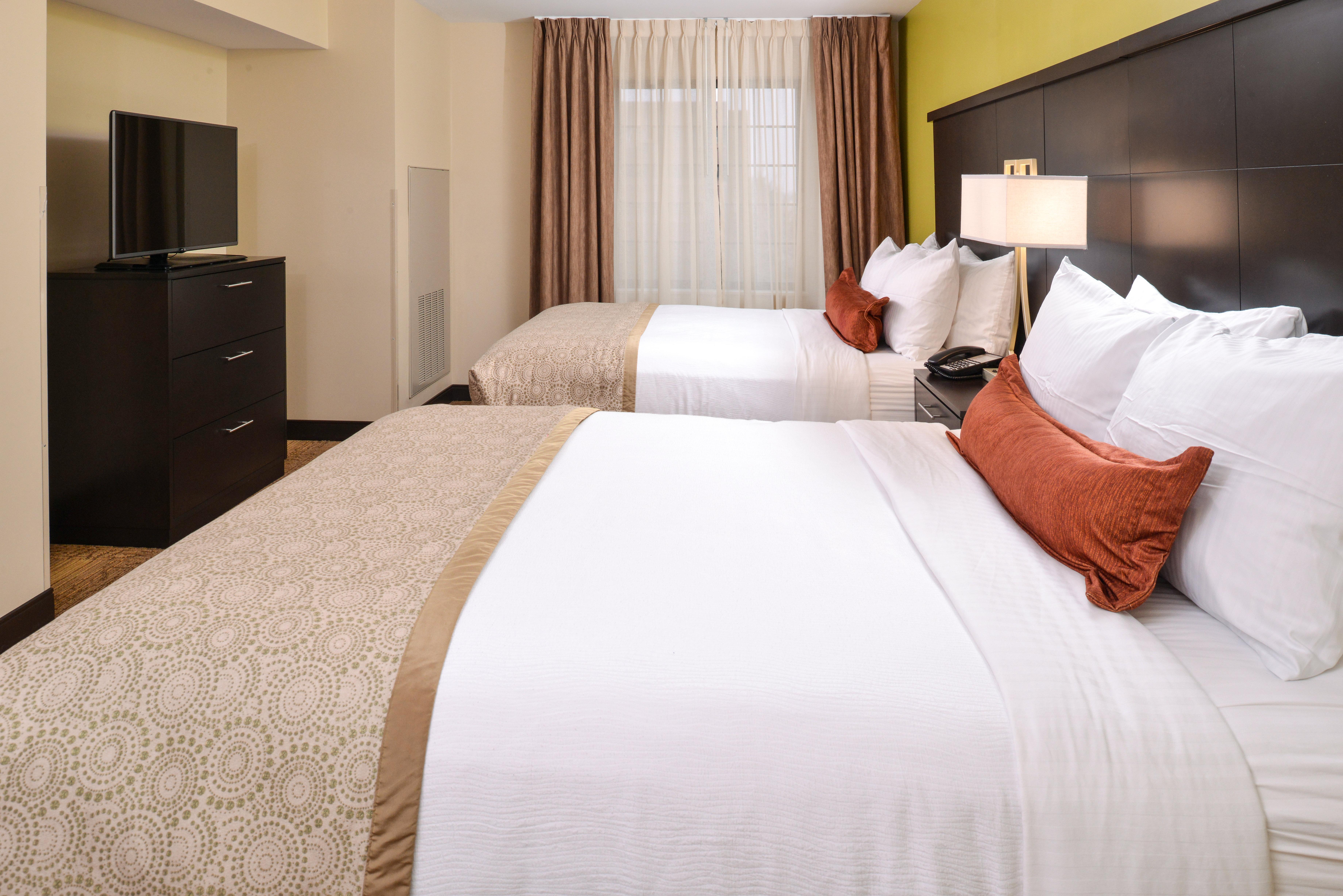 جناح بسرير كوين لذوي الإعاقة، Staybridge Suites Merrillville 4/6