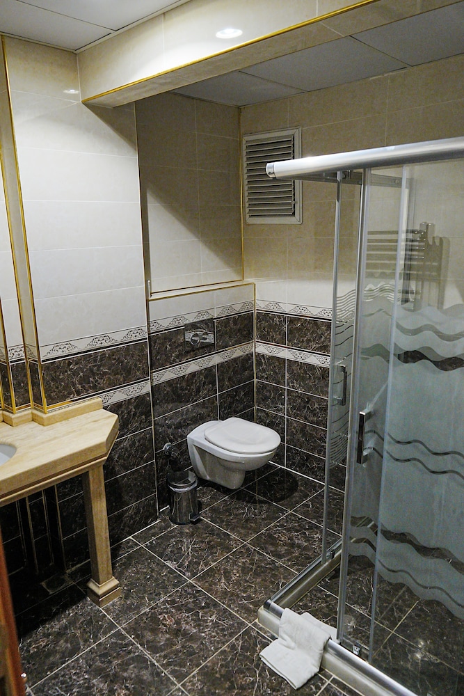 Reyyan Hotel 64/69