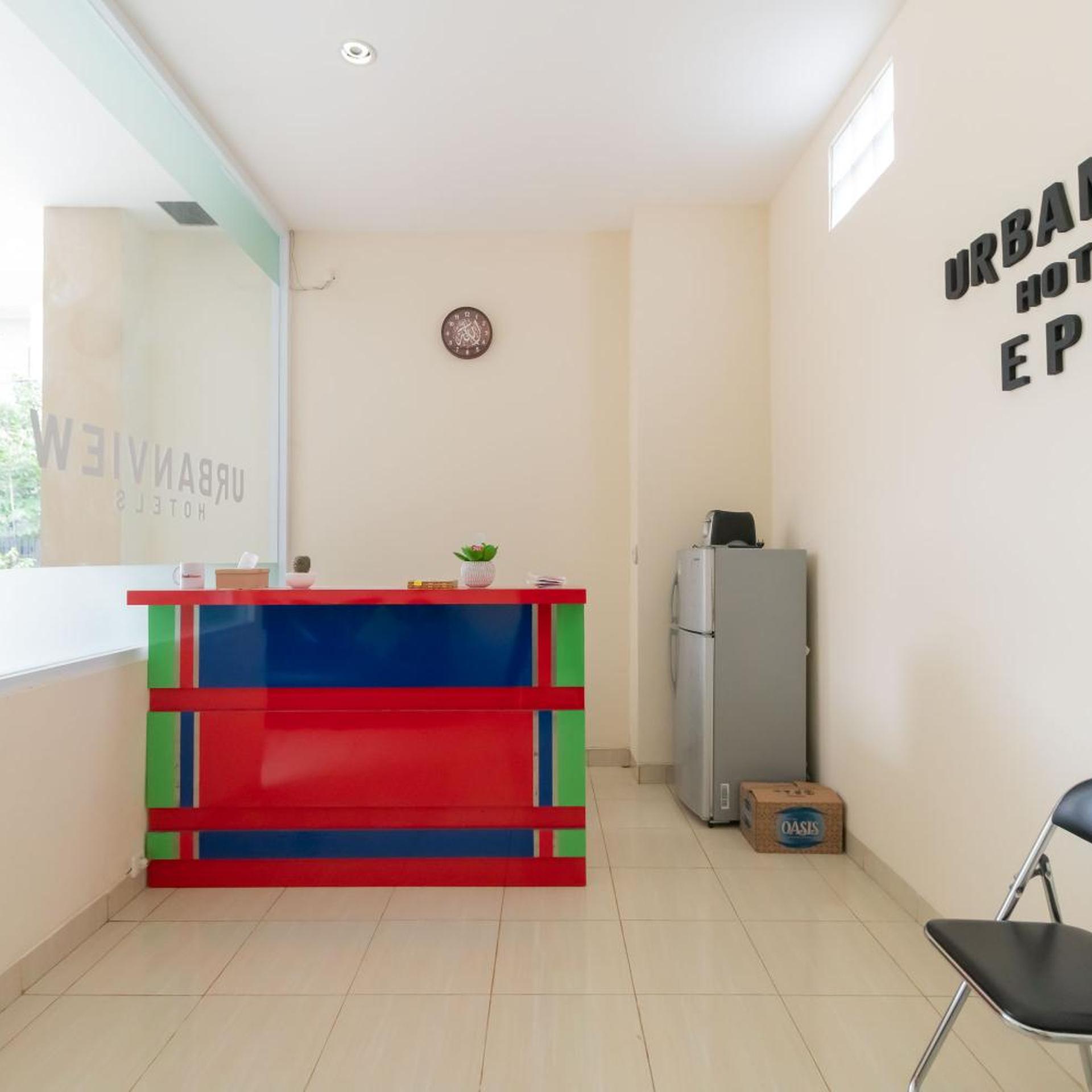 Urbanview Hotel Ephe Palembang by RedDoorz 8/30