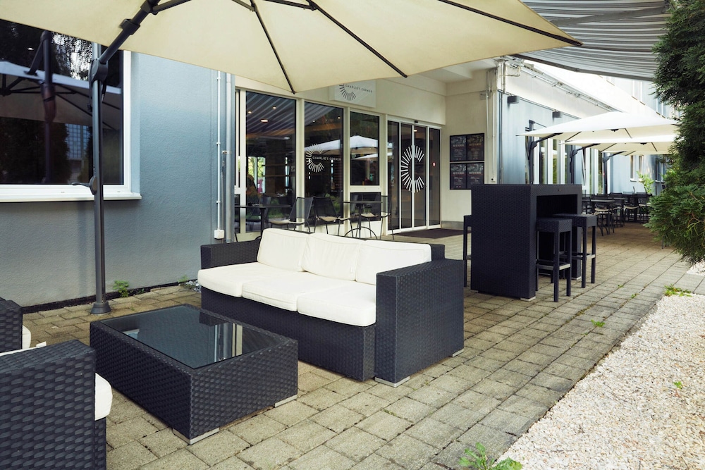 ibis Zurich Messe Airport 12/66