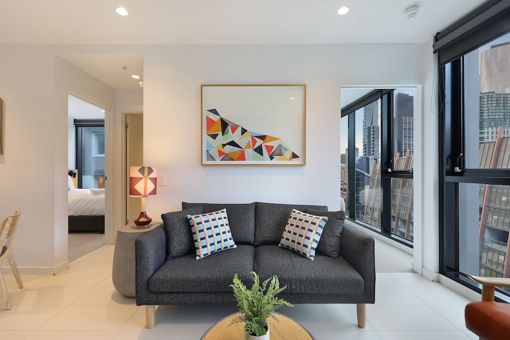 The Canvas Apartment Hotel 23/33