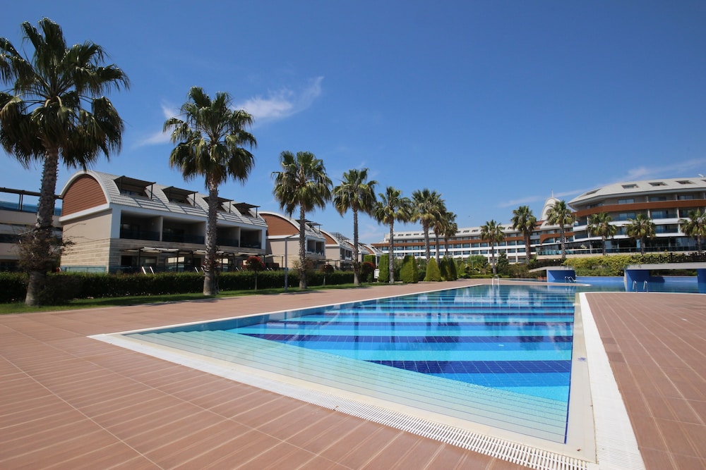 Tui Magic Life Jacaranda 42/68