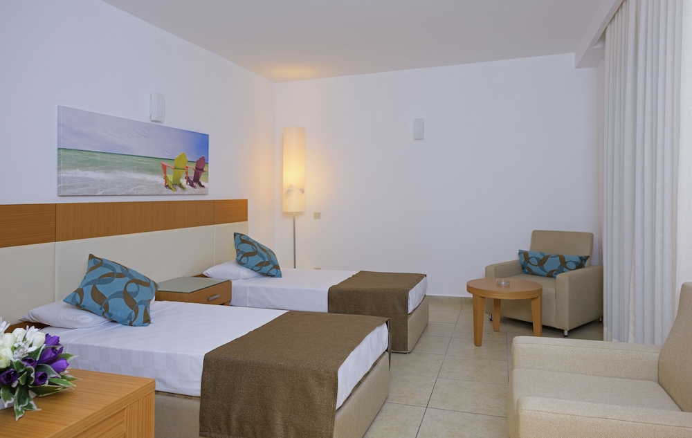Club Kastalia Holiday Village 34/86