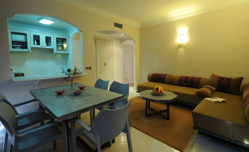Appart Hotel Amina 48/59