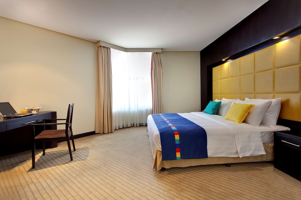 بارك إن باي راديسون الخبر(Park Inn By Radisson Al Khobar Hotel) 14/74