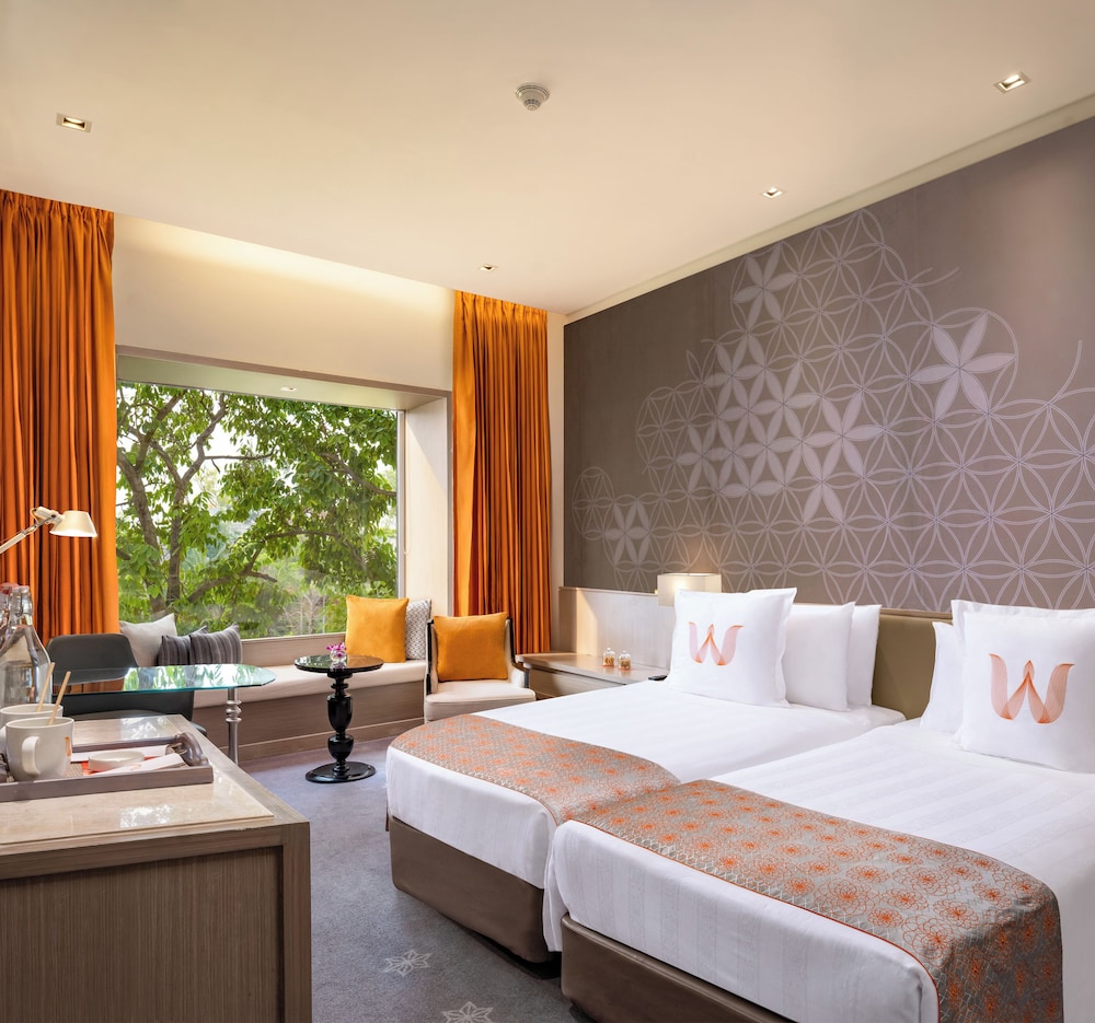 Deluxe, Twin Beds