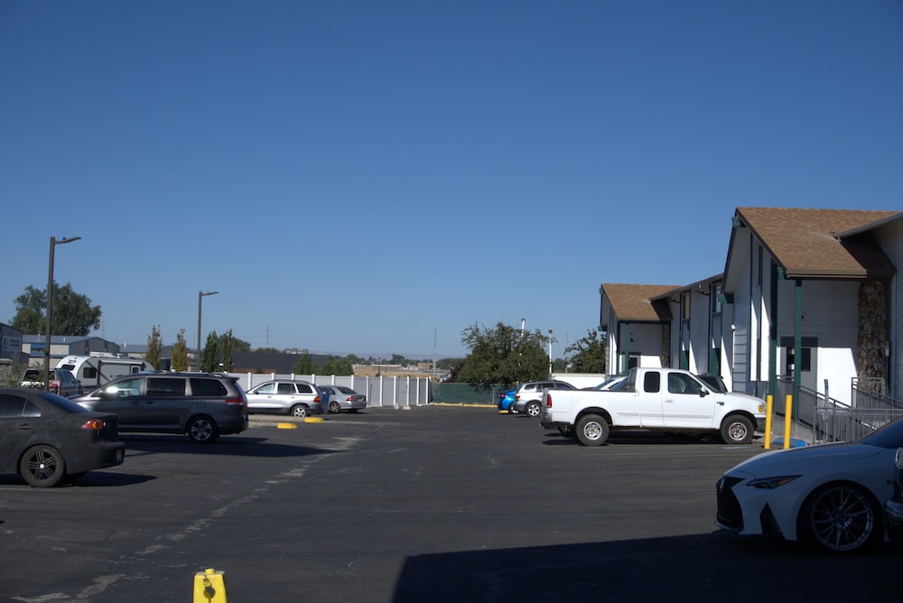 Nampa Inn & Suites 42/46
