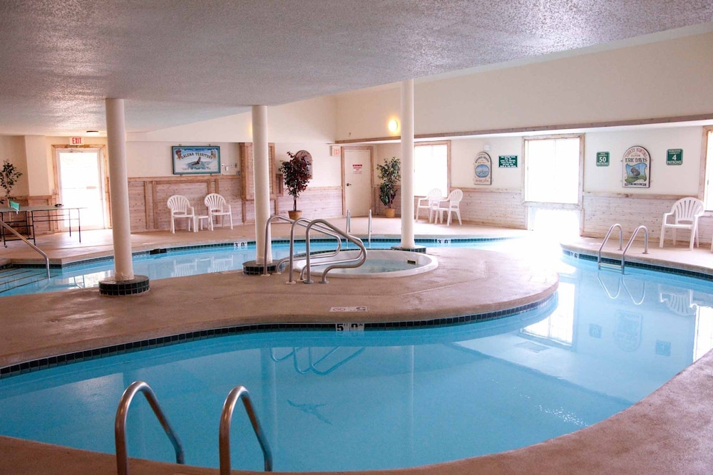 Baymont by Wyndham Mequon Milwaukee Area 3/33