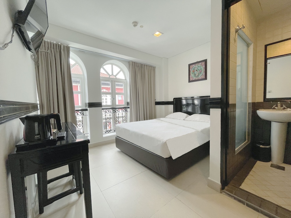 The Snooze Hotel Marine Parade (Ex Le Peranakan Hotel) 15/40