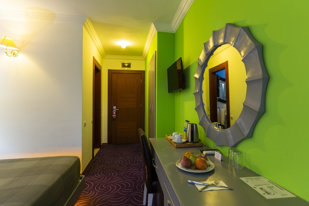 Mene City Hotel 41/70