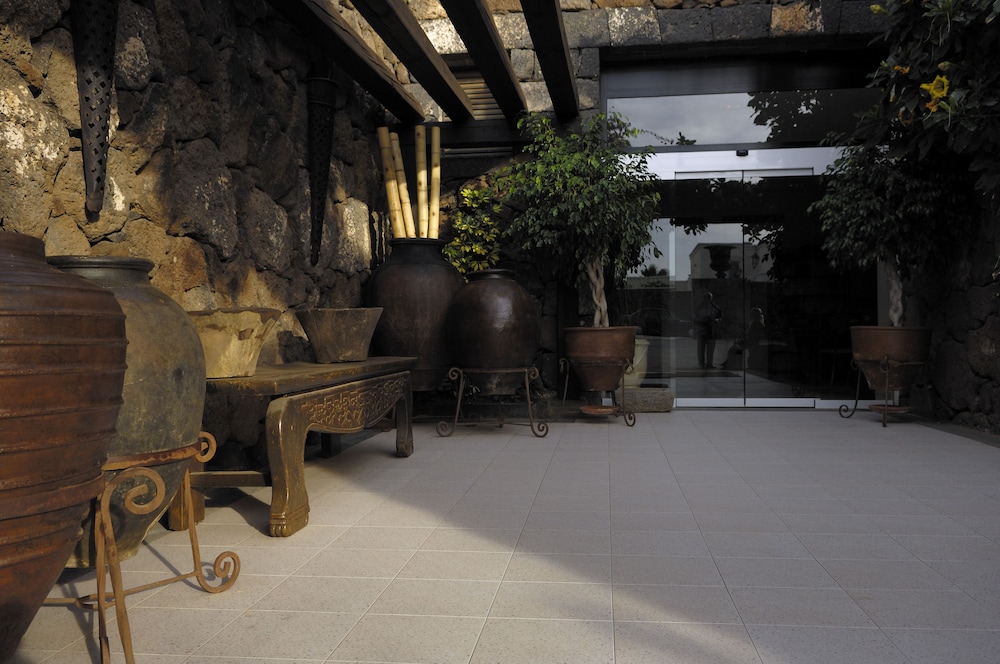 Villa Vik Hotel Boutique Hotel – Only Adults +18 24/29