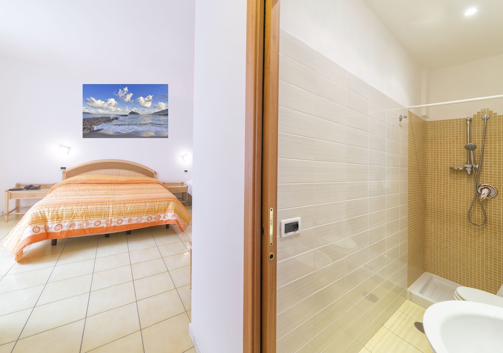 Vittoria Hotel 27/63