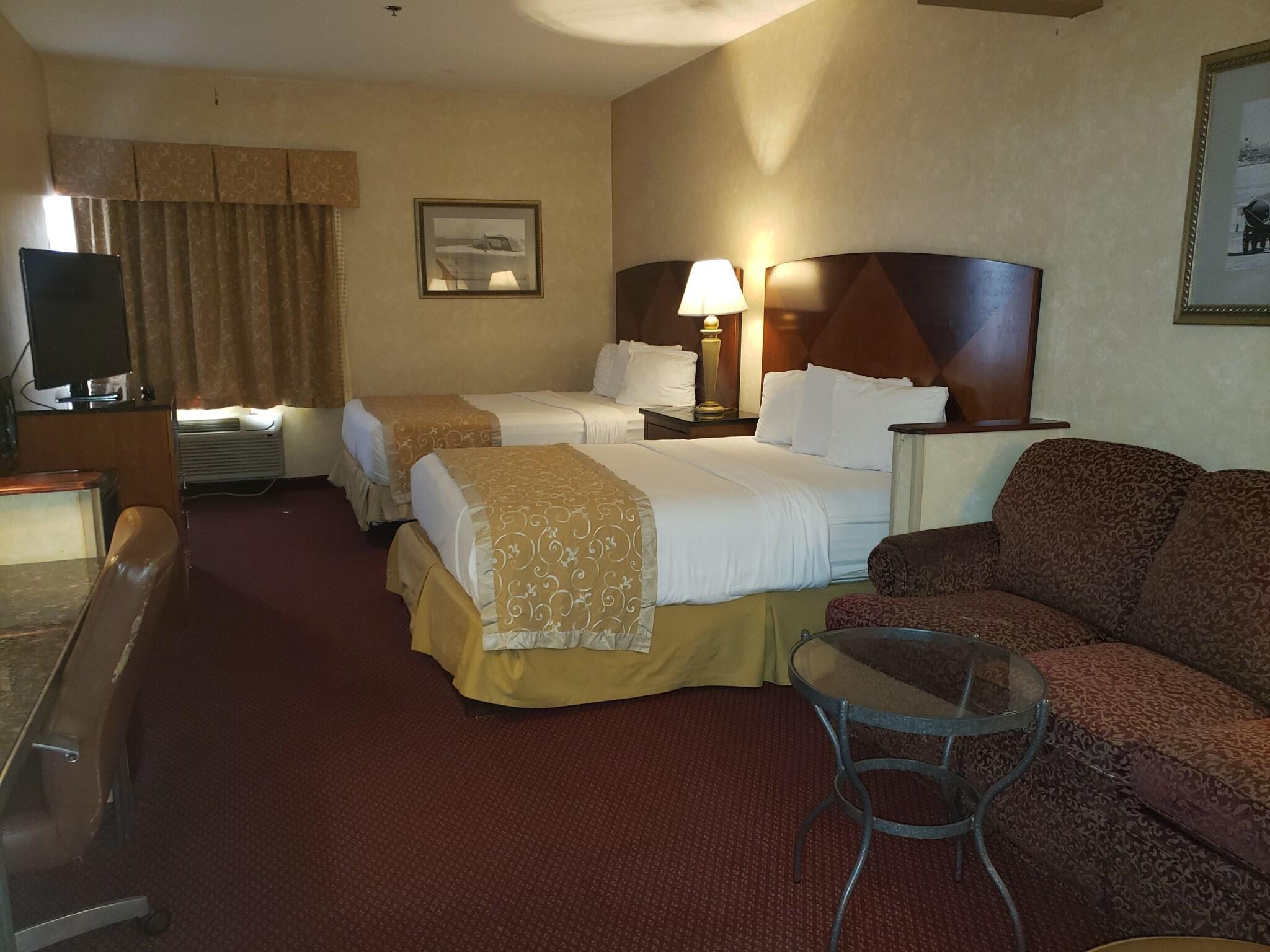 A Victory Suites Warren 8/30