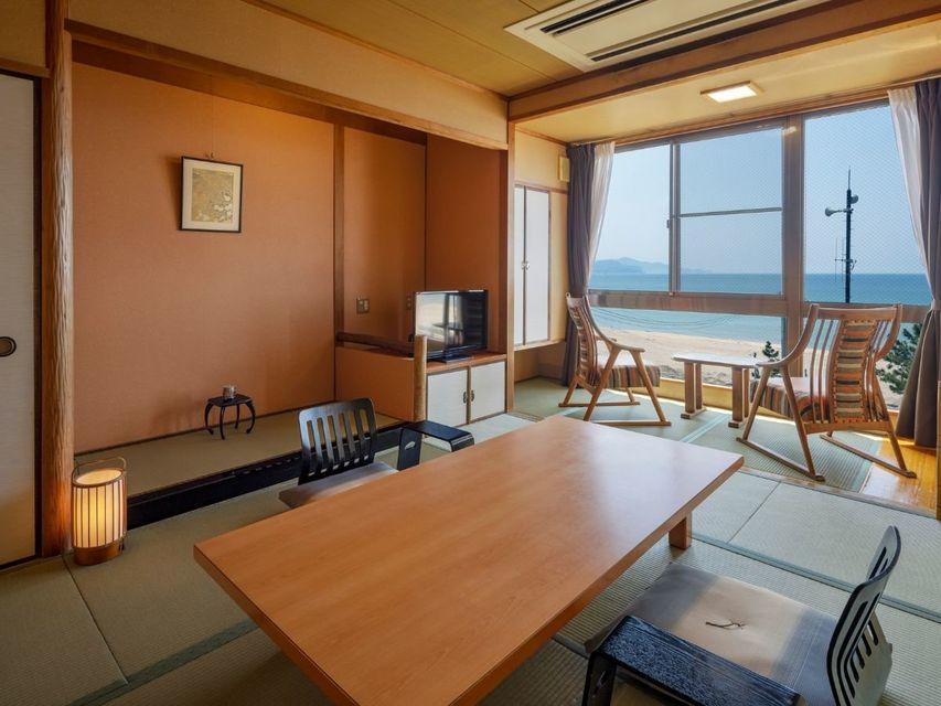 Japanese, Ocean View, Bathtub, North Wing