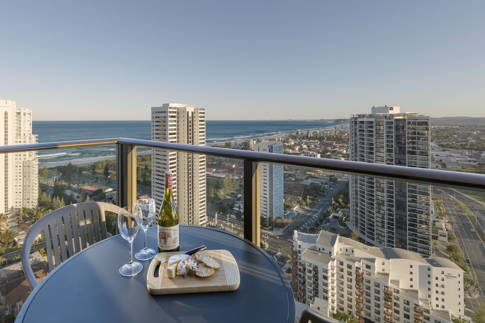 Avani Broadbeach Residences 3/74
