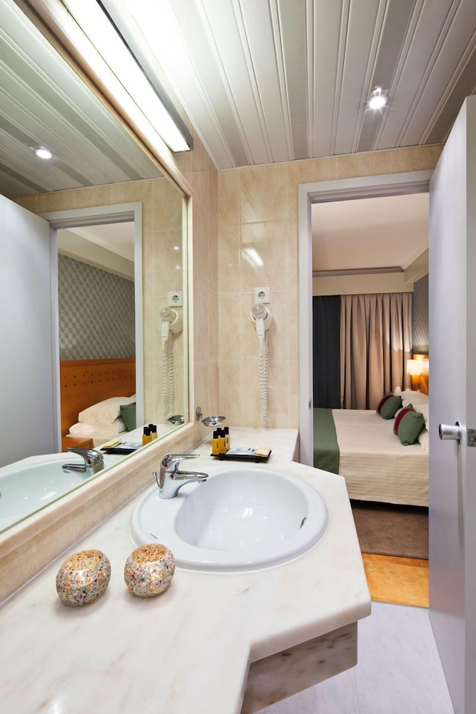 Ozadi Altura Beach Resort 27/68