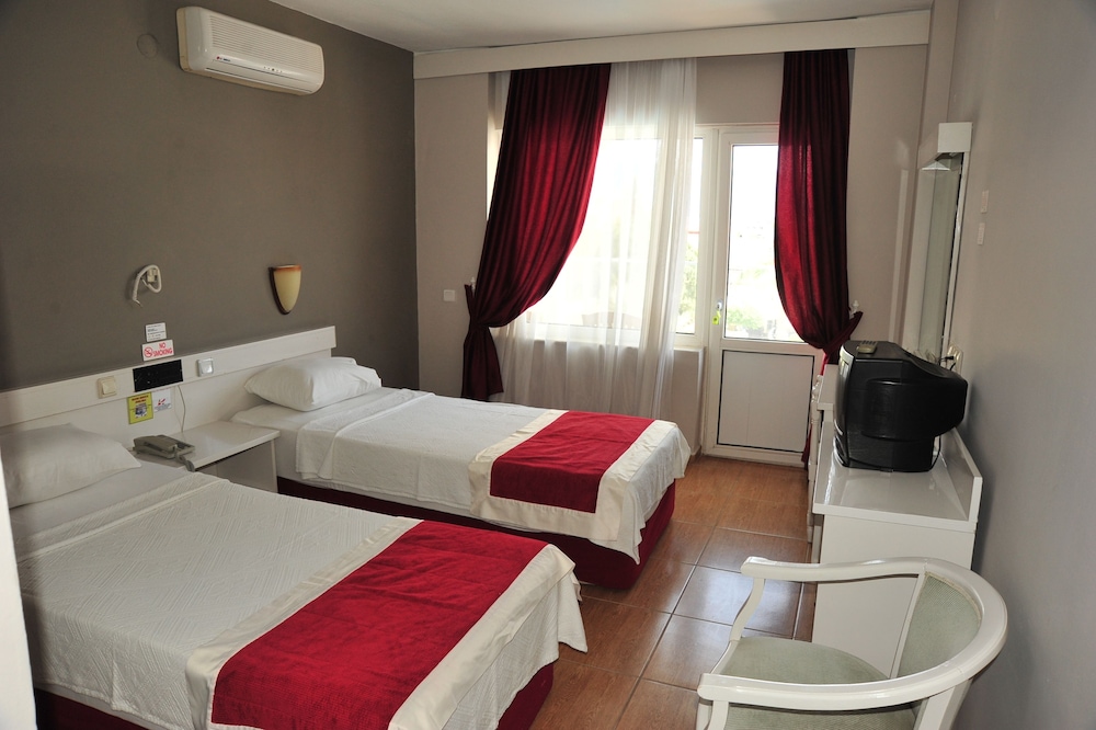 STANDARD, DOUBLE OR TWIN BED